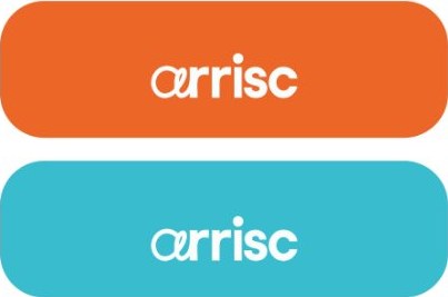 Logotipos da Arrisc em laranja e azul